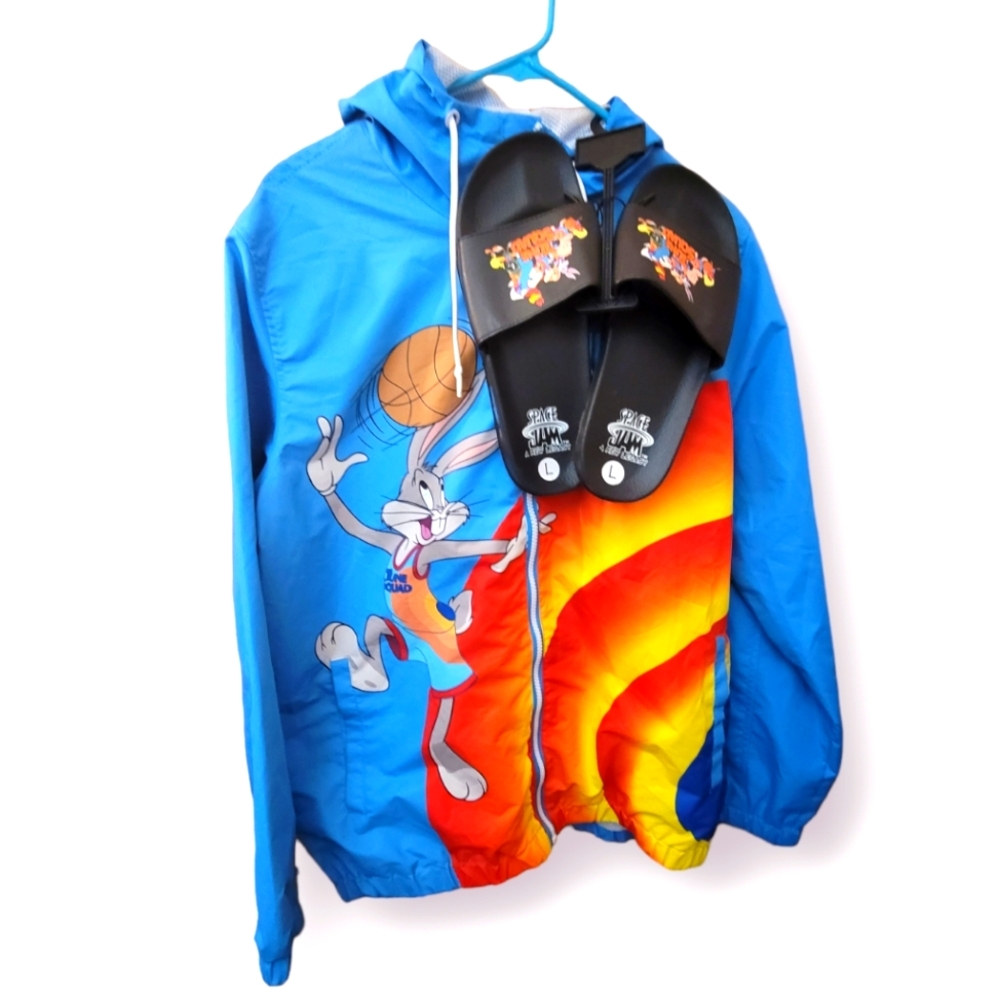 Members Only Men Medium Space Jam Looney Tunes Bugs Windbreaker Jacket & Sandals